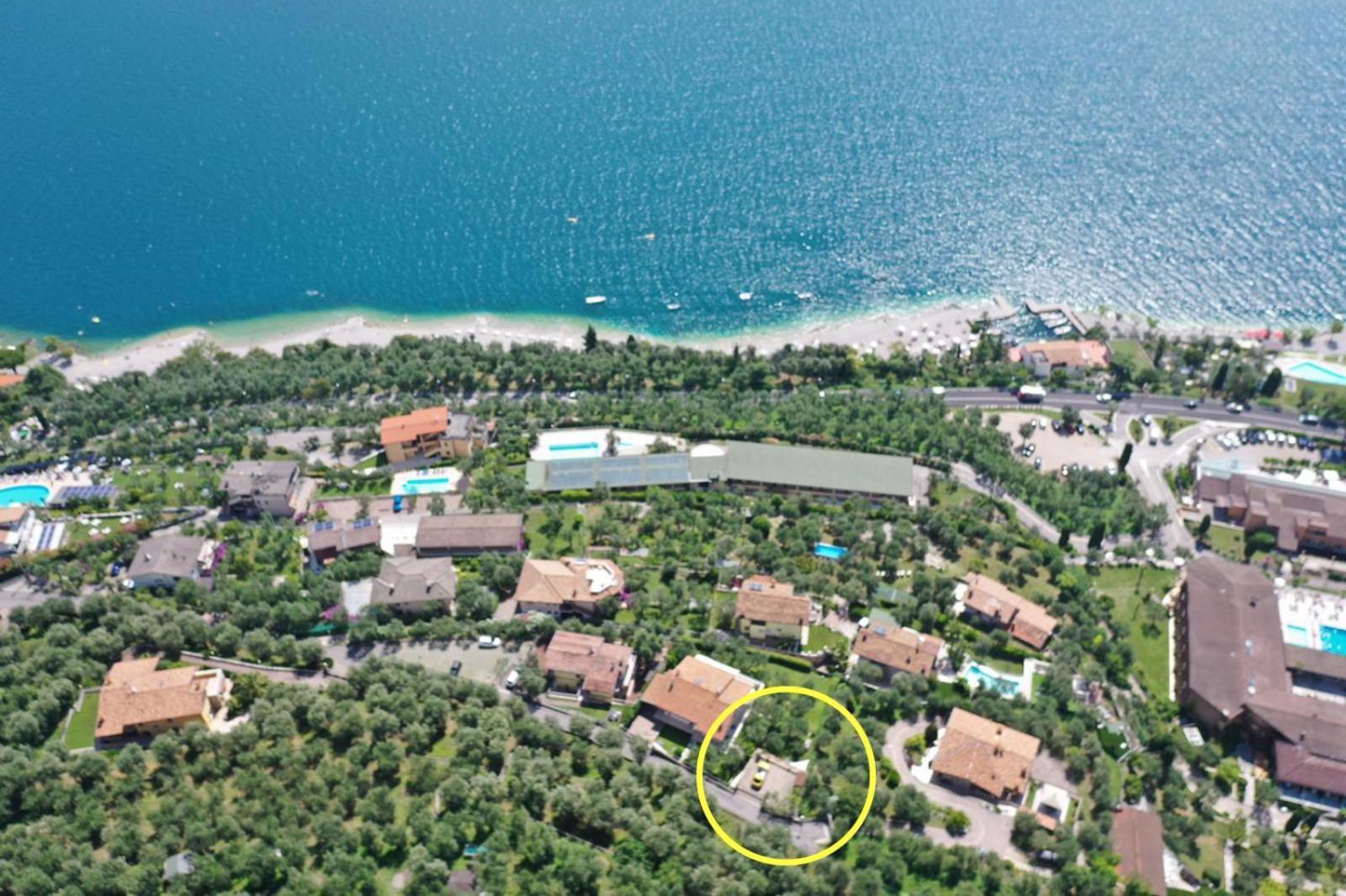 Patty'S Lemonhouse Lägenhet Limone sul Garda Exteriör bild